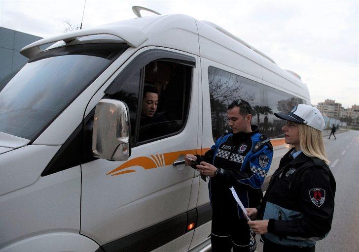 İzmir’de öğrenci servislerine denetim G4