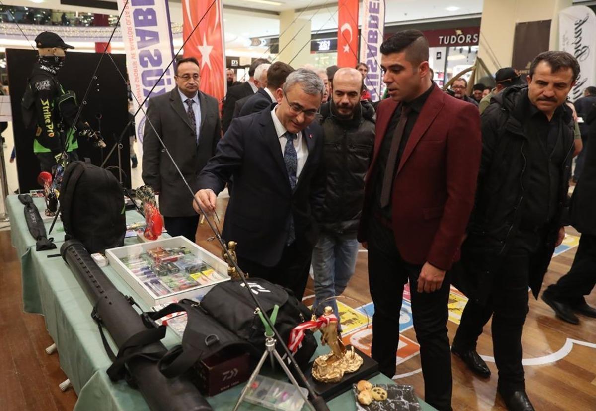 K&uuml;tahya&rsquo;da &rsquo;Olta balık&ccedil;ılığı malzemeleri&rsquo; sergisi