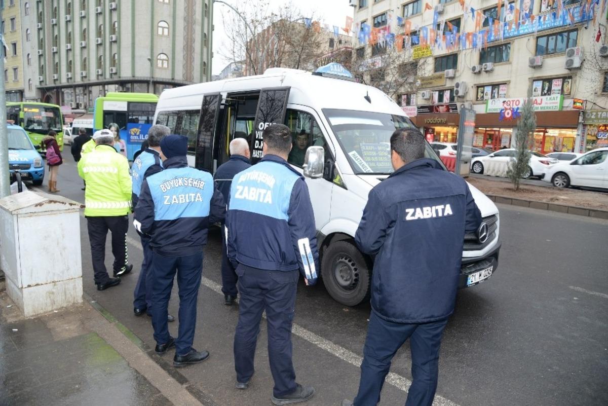 &Ouml;zel halk otob&uuml;s&uuml; ve dolmuşlar denetlendi