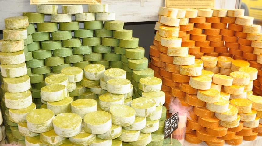 'Korona vir&uuml;s&uuml;ne karşı &ouml;nleyici &ouml;zelliği var' dedi, &Ccedil;in'e sabun g&ouml;nderdi!