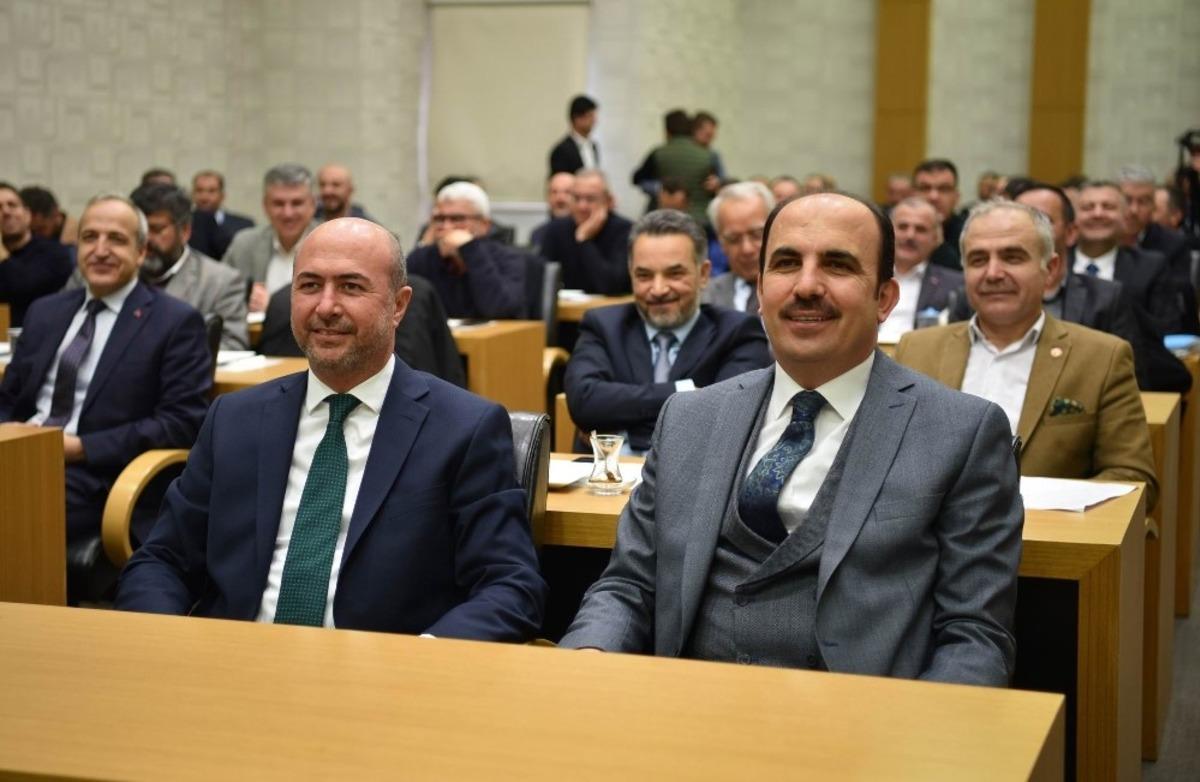 Başkan Altay, Sel&ccedil;uklu Belediyesi meclis toplantısında Konya yatırımlarını anlattı