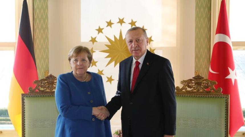 Cumhurbaşkanı Erdoğan Merkel ile g&ouml;r&uuml;şt&uuml;