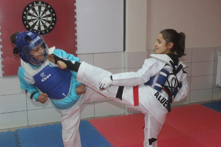 Yavuzelili tekvandocular mili takıma seçildi G2