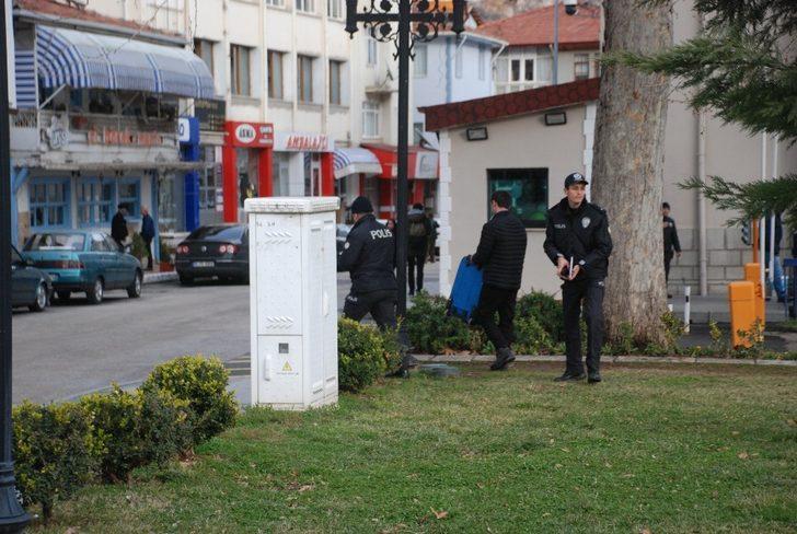 Tokat’ta, şüpheli valizden kıyafet çıktı G3