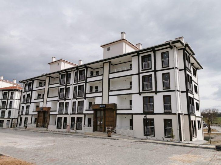 İvrindi’de TOKİ evlerinin anahtarları teslim edilmeye başlandı G3