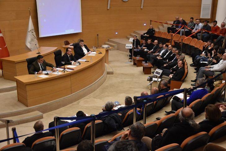 Akhisar’da belediye işçisinin yüzü gülecek G3