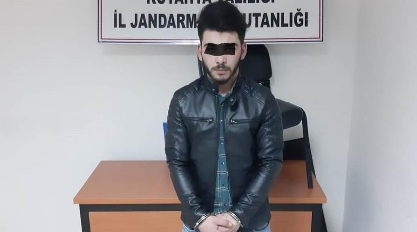 K&uuml;tahya&rsquo;da 12 ayrı su&ccedil;tan aranan şahıs yakalandı