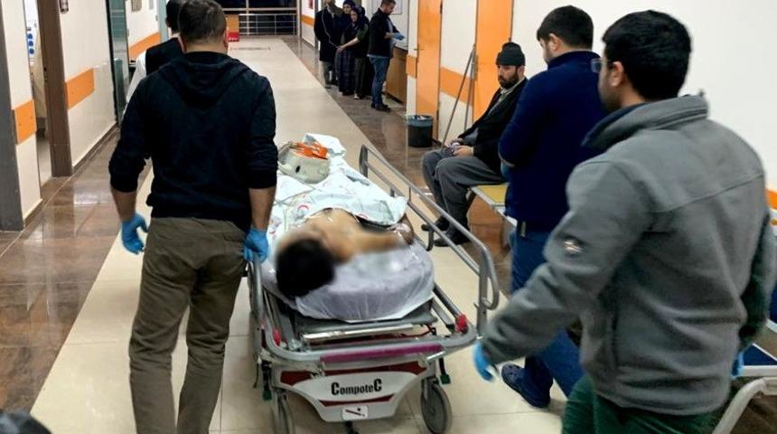 T&uuml;feğini temizlerken kazara kendini vurdu