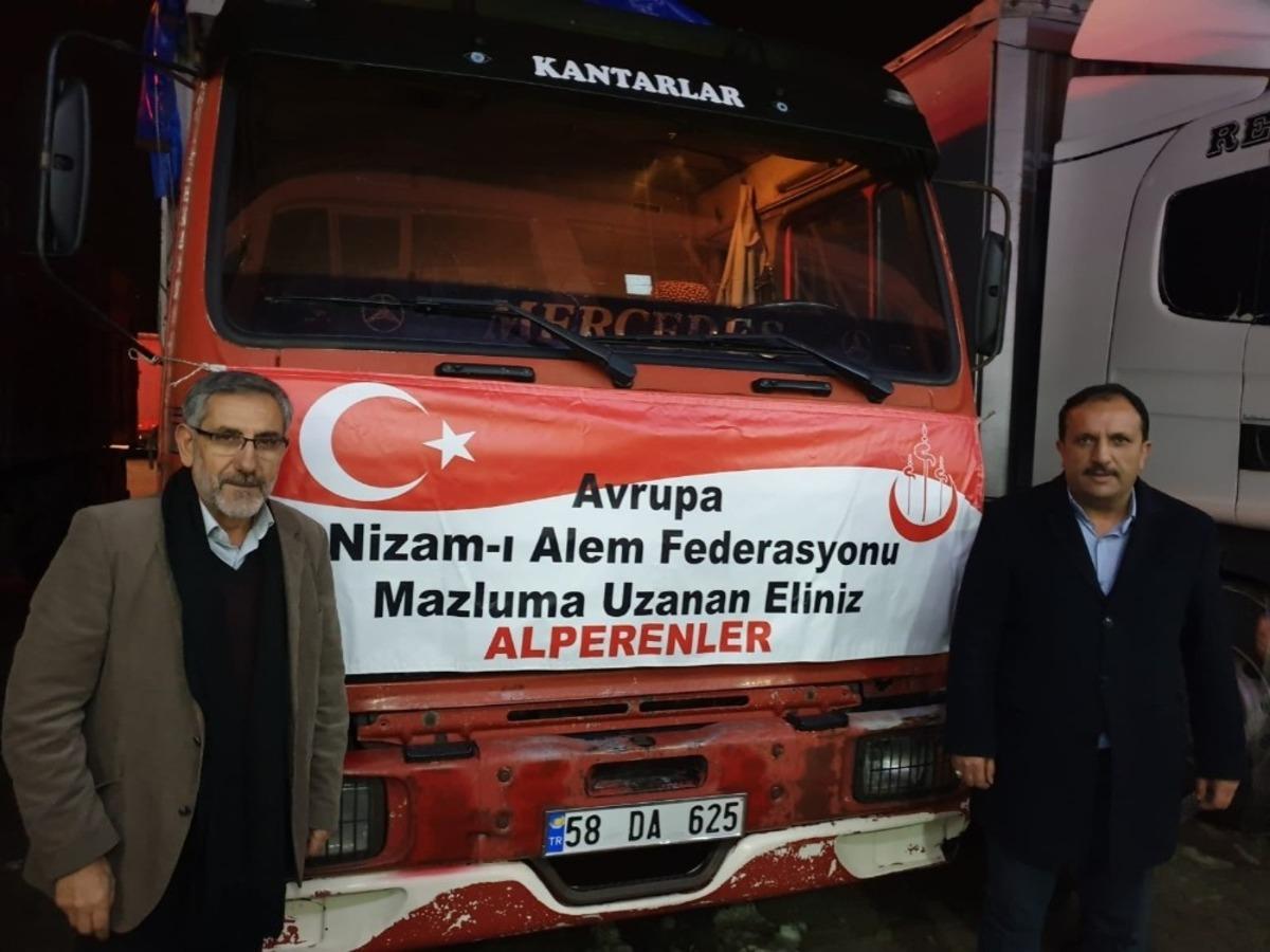 Alperenlerden depremzedelere yardım eli