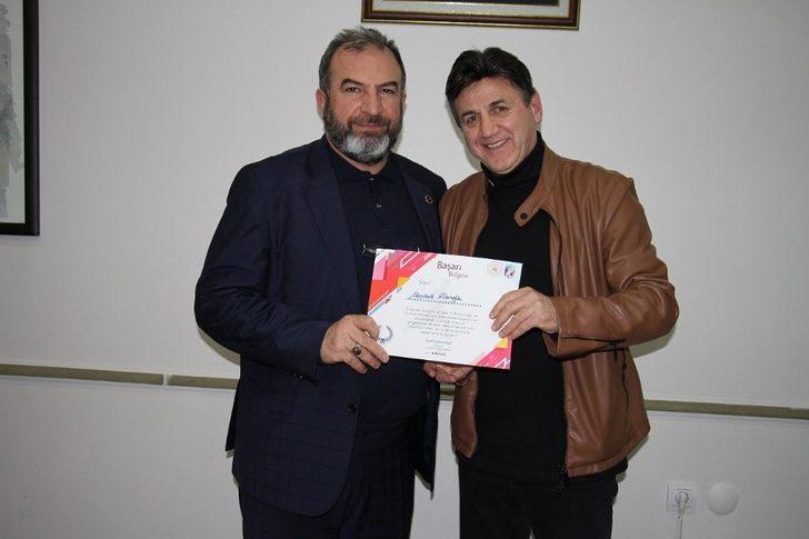 Hayata anlam katanlara ödül G2