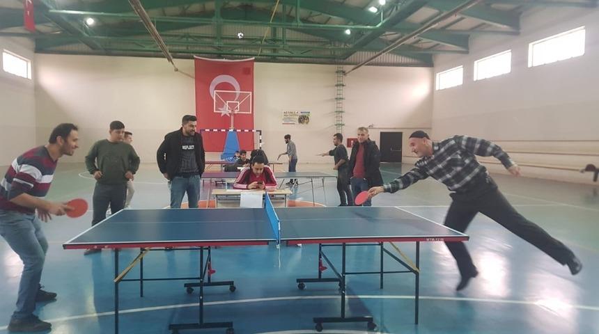 Çınar’da masa tenisi turnuvası