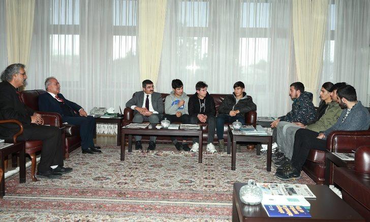 Atatürk çocuk evleri sakinlerinden üniversiteye ilk adım G5