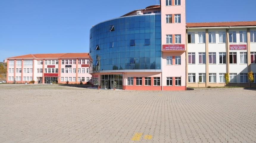 Simav Sağlık Meslek Y&uuml;ksekokulu&rsquo;na 3 yeni b&ouml;l&uuml;m