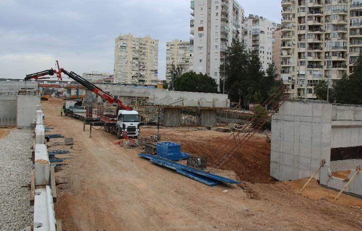 3. Etap Raylı Sistemde raylar döşendi G3