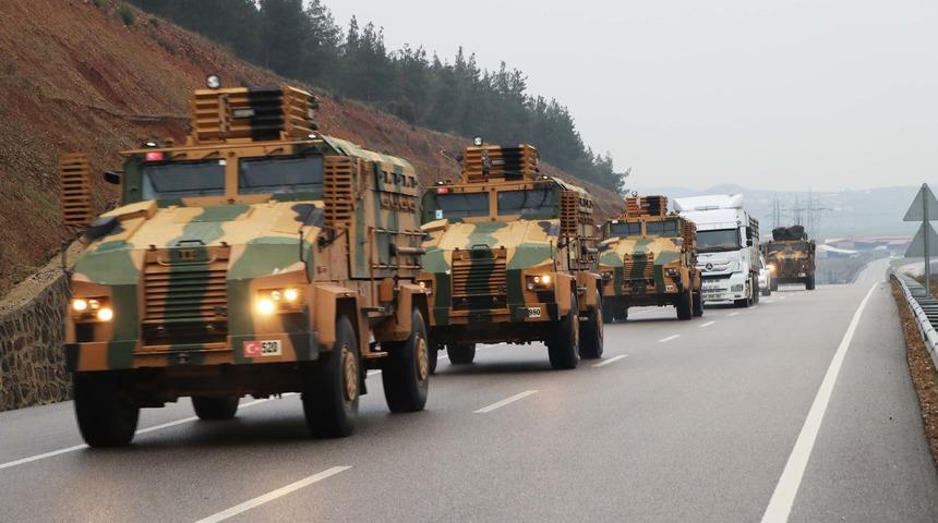 Sınırda hareketlilik... İdlib'e askeri sevkiyatlar devam ediyor