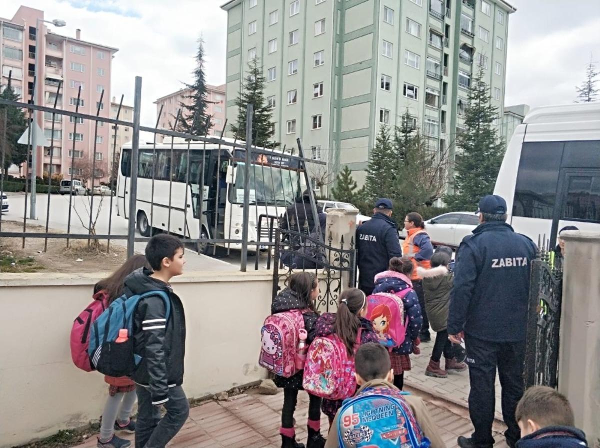 Burdur&rsquo;da okul servisleri denetlendi