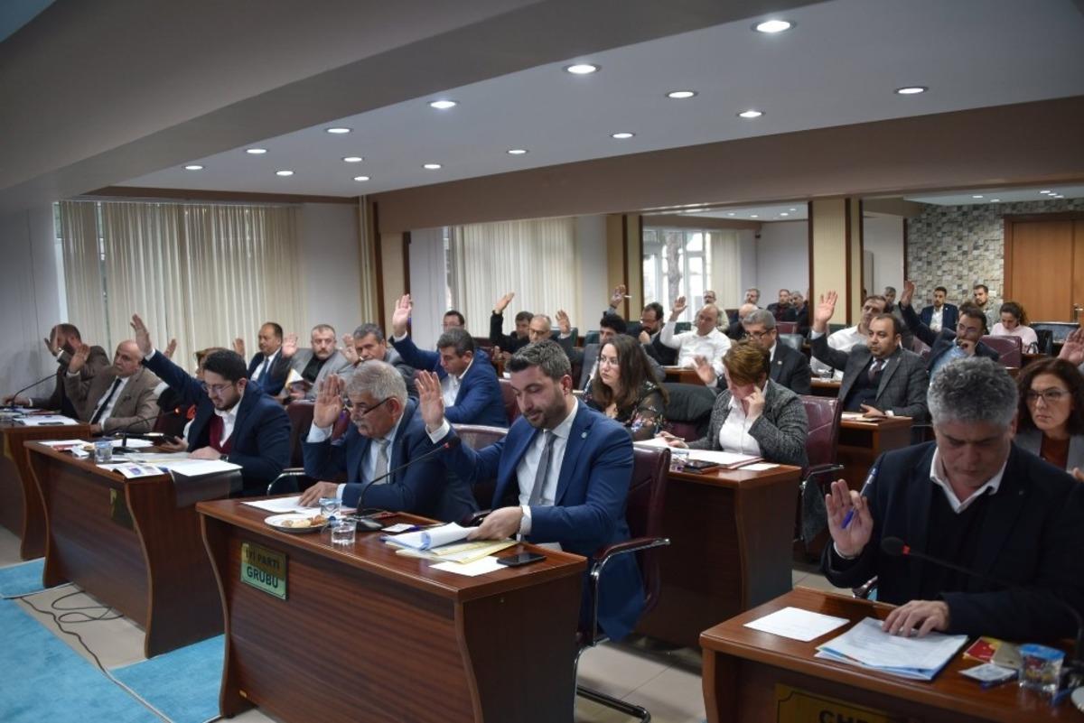 Yunusemre Meclisi depremzedeleri ve şehitleri unutmadı