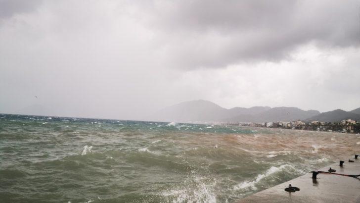 Marmaris’te fırtına hayatı olumsuz etkiledi G5