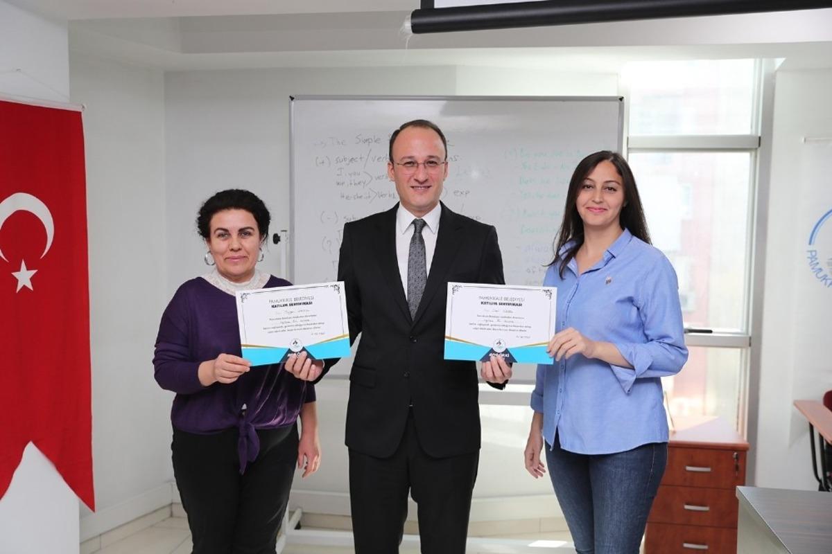 Pamukkale&rsquo;de herkes yabancı dil &ouml;ğreniyor