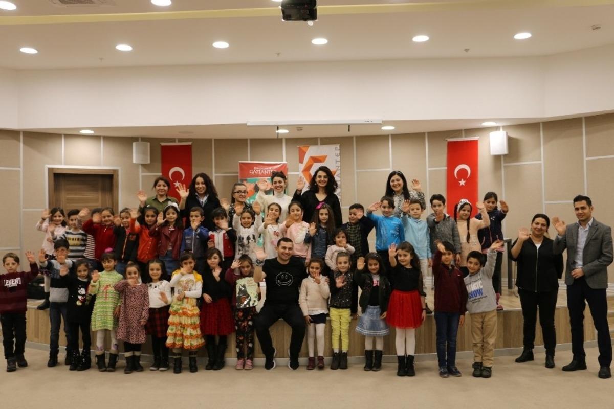 Gaziantep&rsquo;te &ouml;ğretmenlere oyun ve drama semineri