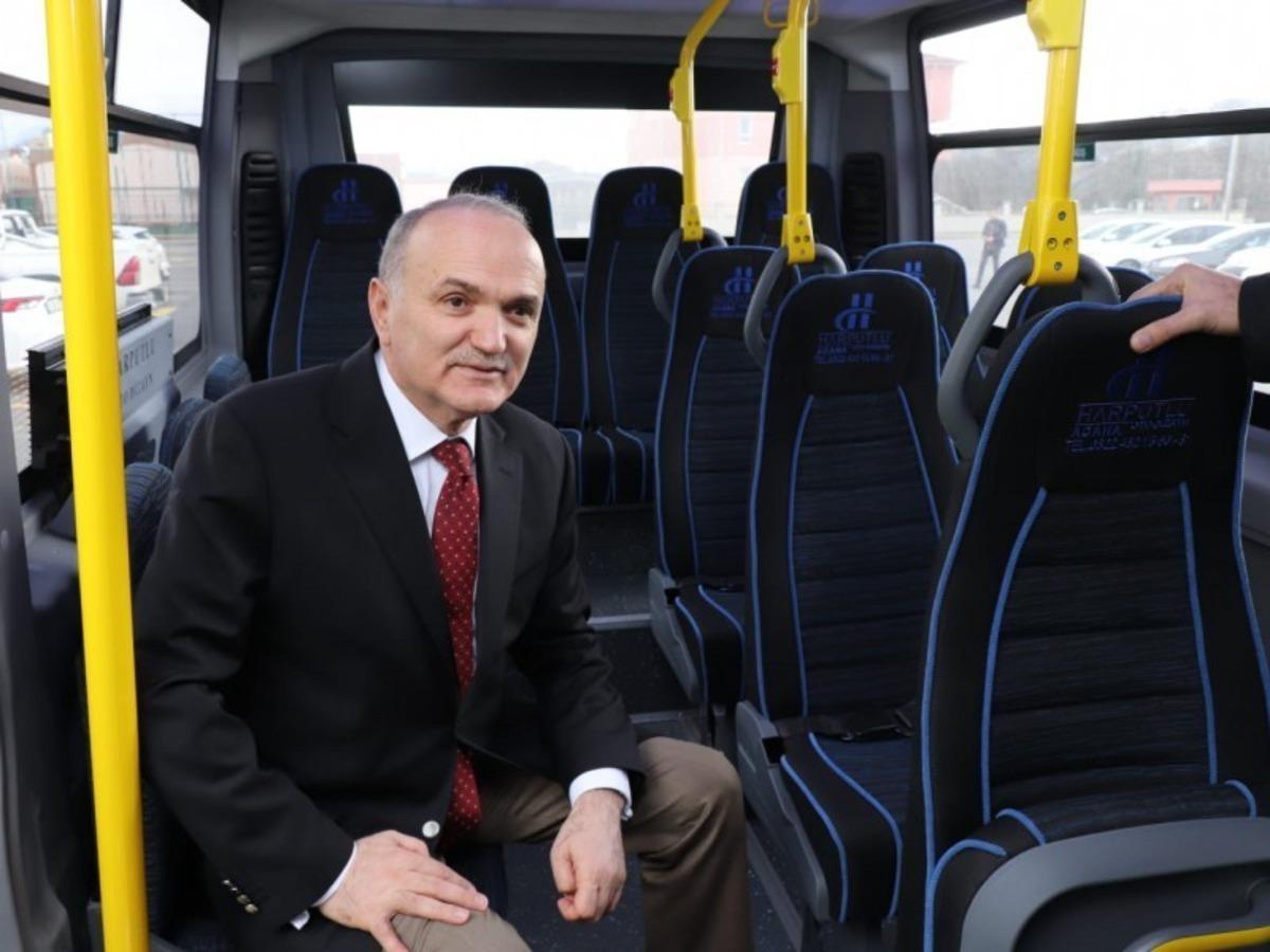 Başkan &Ouml;zl&uuml;, &ouml;rnek otob&uuml;sleri inceledi