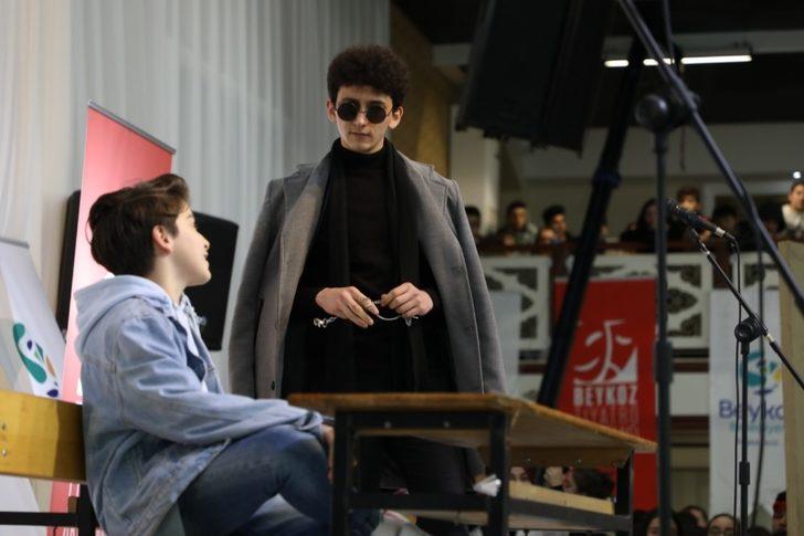 Beykoz’da geleceğin tiyatro yıldızları yetişiyor G3