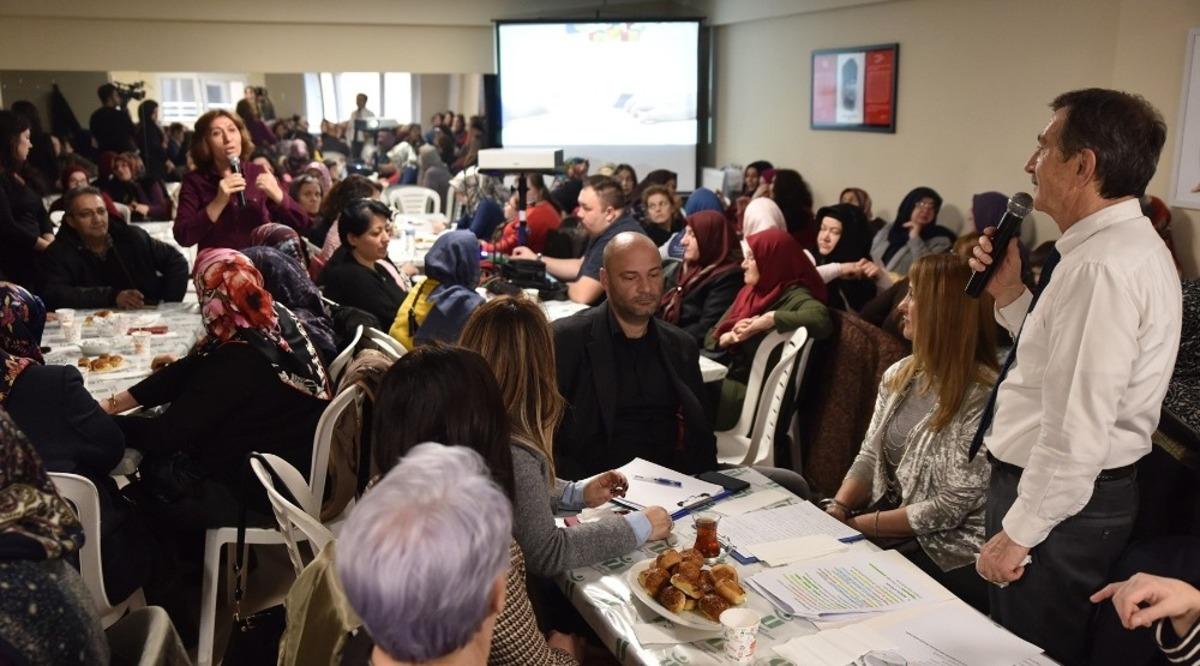 Başkan Ata&ccedil;, Fatih&rsquo;e kreş m&uuml;jdesini verdi