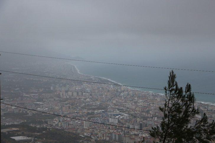 Alanya’da sis etkili oldu G1