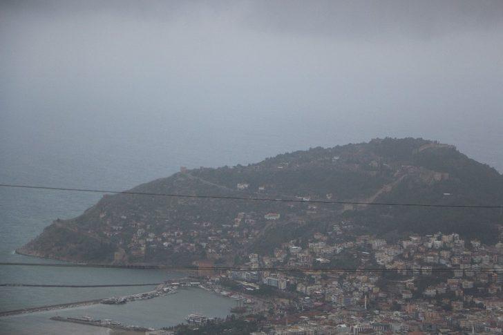 Alanya’da sis etkili oldu G3
