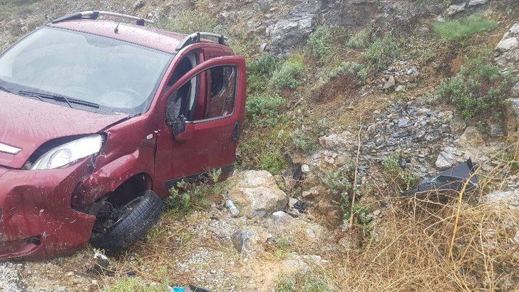 Takla atan araçtan burunları bile kanamadı G3