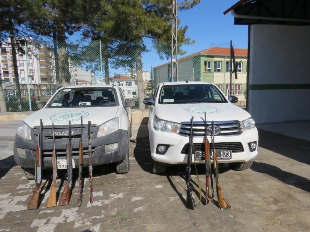 Ka&ccedil;ak avcılara 25 bin lira ceza kesildi