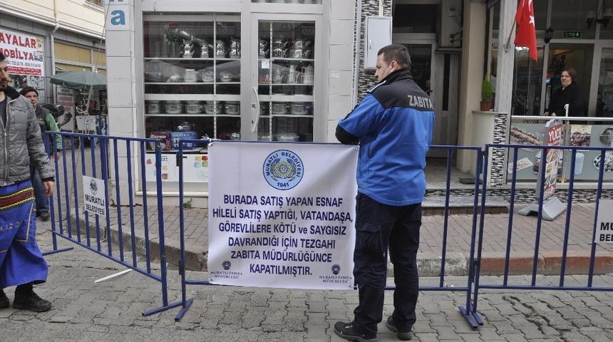 Hileli satış yaptığı iddiasıyla pazarcının tezgahı kapatıldı