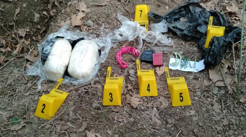 İhbar üzerine durdurulan şahıslar terör örgütü üyesi çıktı