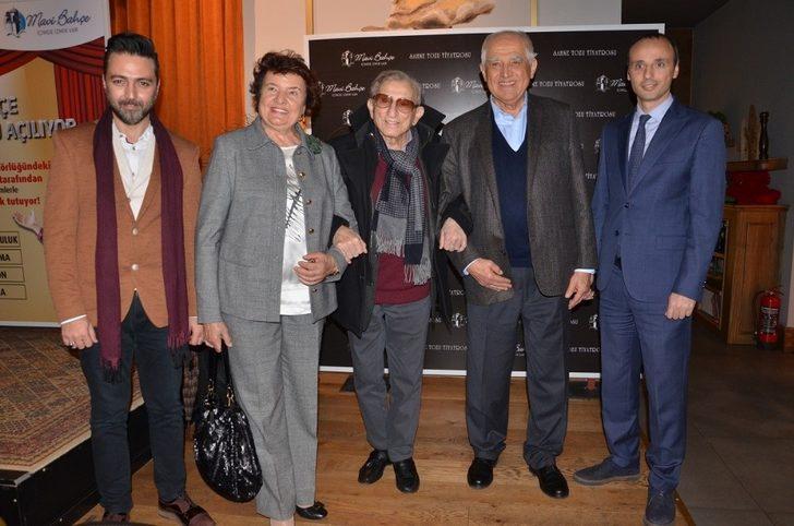 MaviBahçe Tiyatro Kulübü açıldı G1