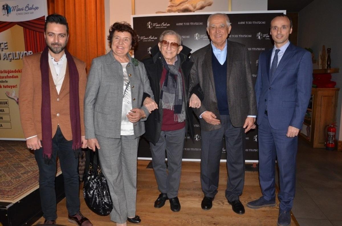 MaviBah&ccedil;e Tiyatro Kul&uuml;b&uuml; a&ccedil;ıldı