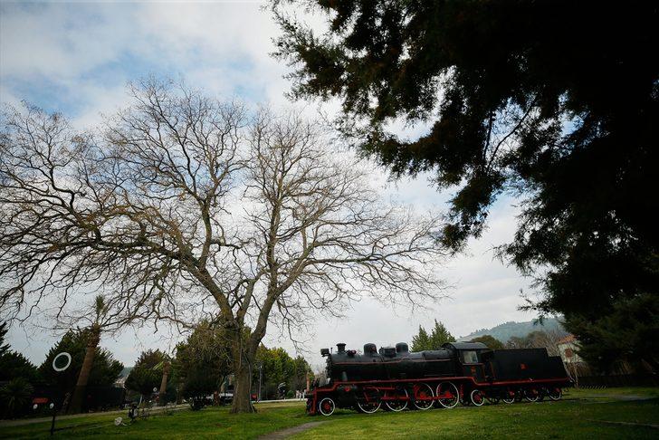 Asırlık kara trenler ziyaretçilerini bekliyor G1