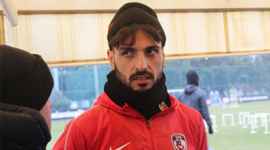 Başarılı Kaleci G&uuml;nay G&uuml;ven&ccedil;'ten iddialı a&ccedil;ıklamalar