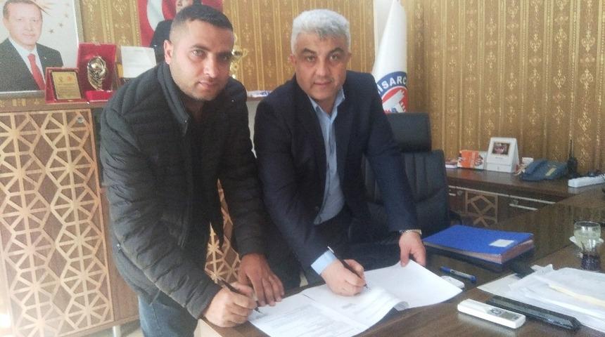 Hisarcık&rsquo;ta yaya kaldırımlarına parke taşı ve bord&uuml;r d&ouml;şeme &ccedil;alışması