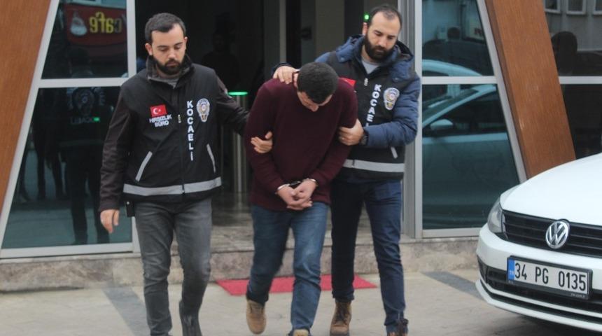 Ak&uuml; hırsızı yakayı ele verdi