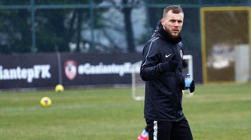 Gaziantep FK'lı futbolcu Maxim kendine g&uuml;veniyor