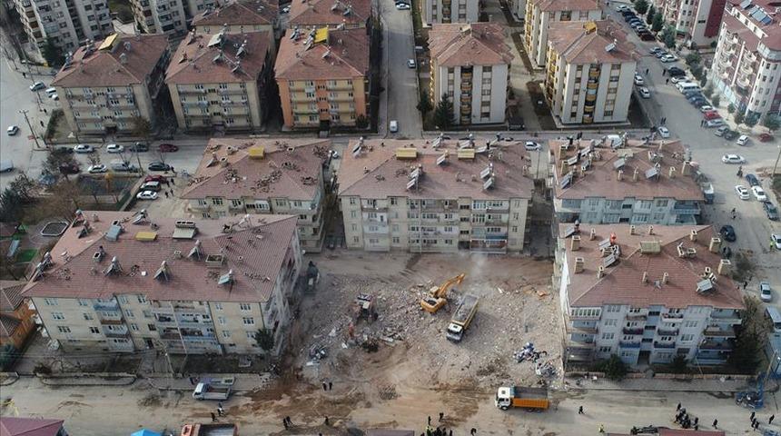 AFAD, Elazığ'da konteyner kurulumu için çalışmaları başlattı