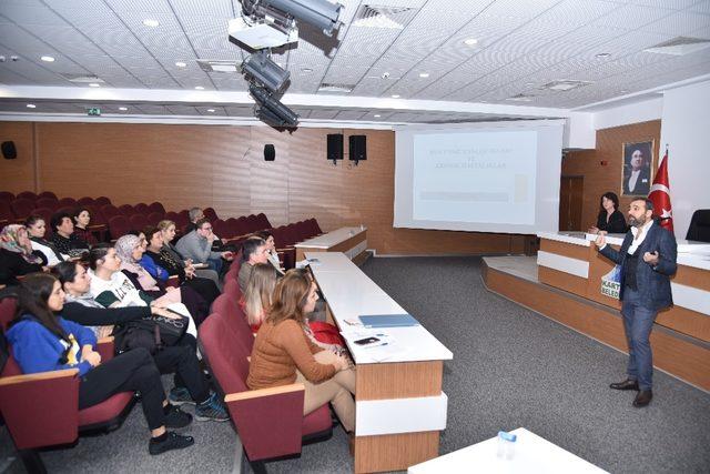 Kartepe’ de yanlış beslenme ve kanser riski semineri