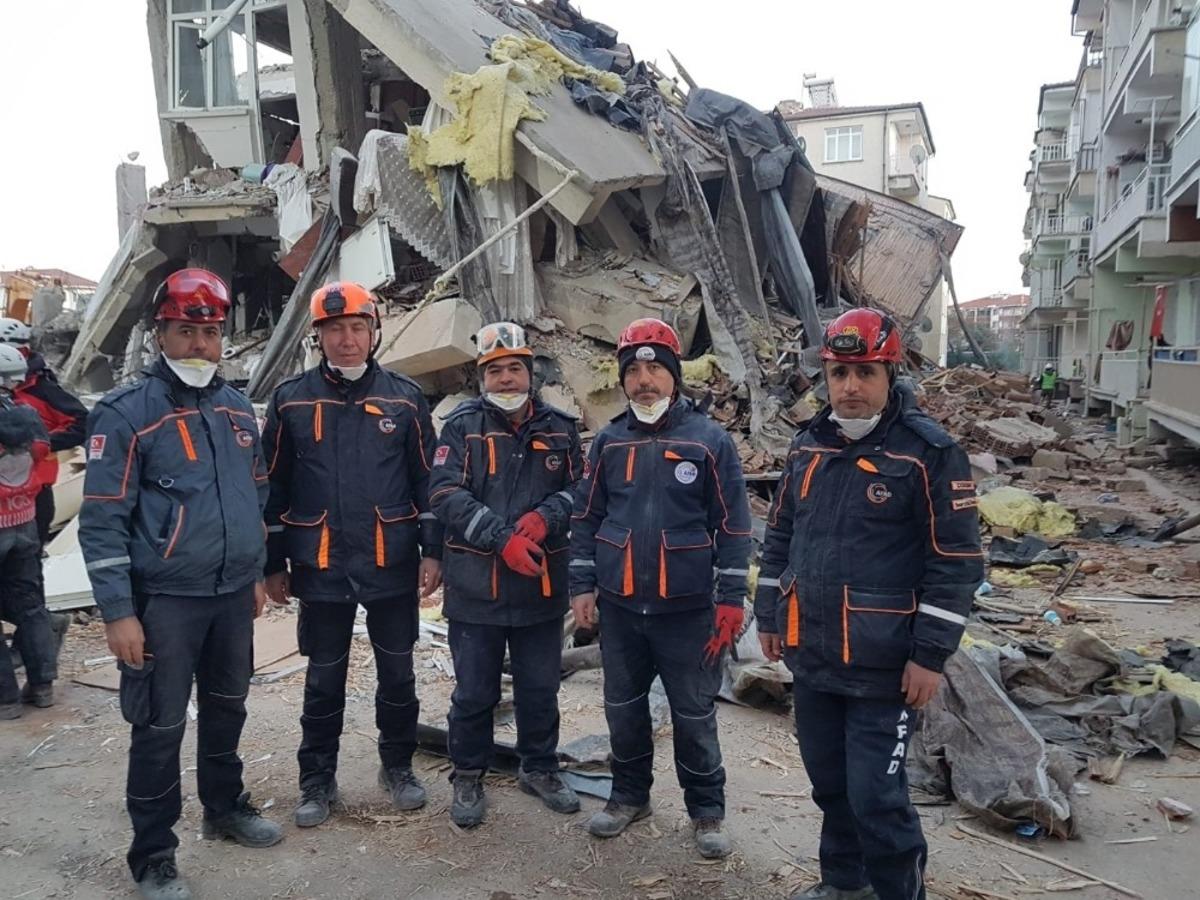 &Ccedil;orum AFAD ekibi Elazığ&rsquo;dan d&ouml;nd&uuml;
