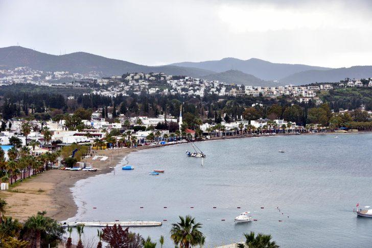 Bodrum'da denizin rengi değişti G5