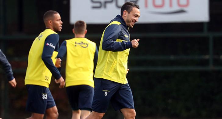 Fenerbahçe, Mevlüt Erdinç'in sözleşmesini uzatacak G3