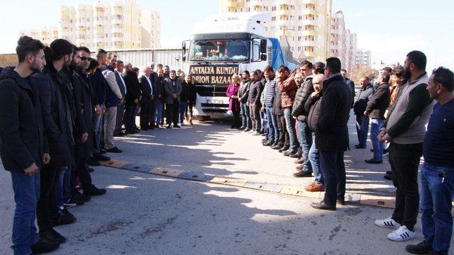 Turizm esnafından depremzedelere  yardım
