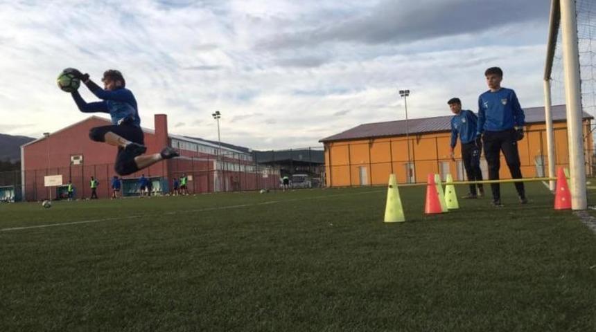 &Ccedil;aycumaspor Futbol Akademisi b&uuml;y&uuml;meye devam ediyor