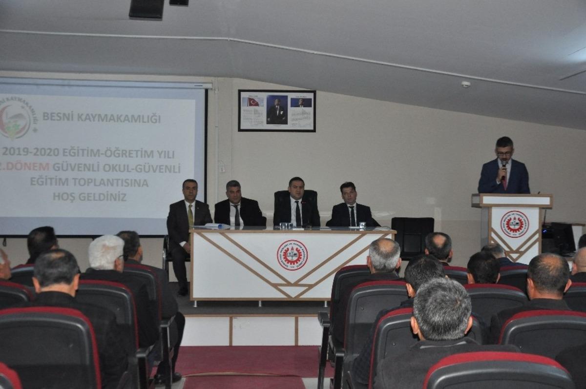 G&uuml;venli okul g&uuml;venli eğitim toplantısı yapıldı