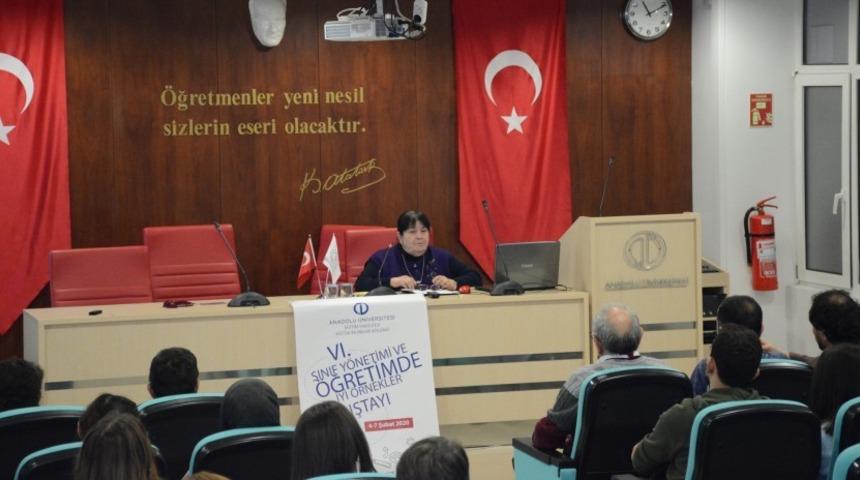 Anadolu &Uuml;niversitesi&rsquo;nde İngilizce &ouml;ğretiminde yapılan hatalar konuşuldu
