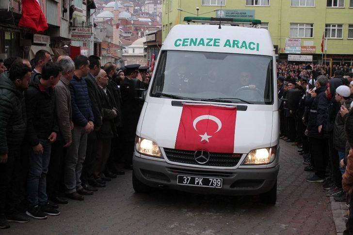 Şehit Ufuk Deniz’i binlerce kişi uğurladı G3